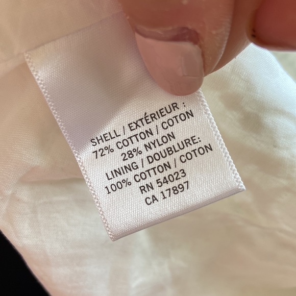 Banana Republic | NWOT Lace Skirt - Picture 4 of 10